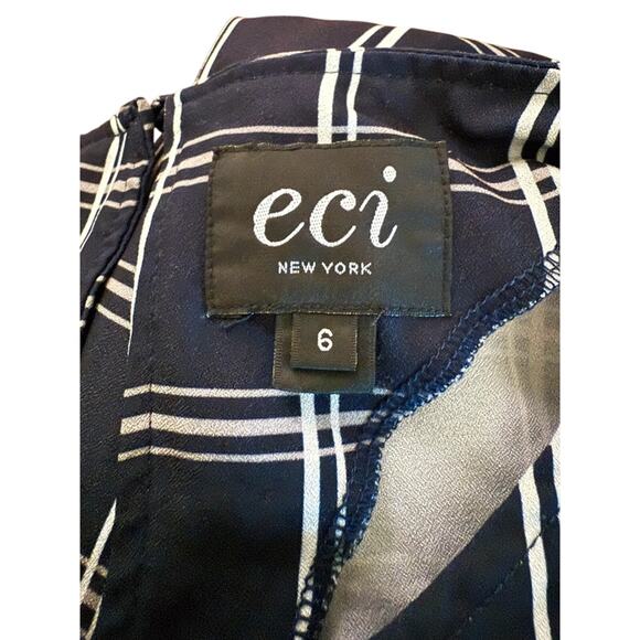 ECI plaid bell sleeve midi dress - Picture 3 of 3